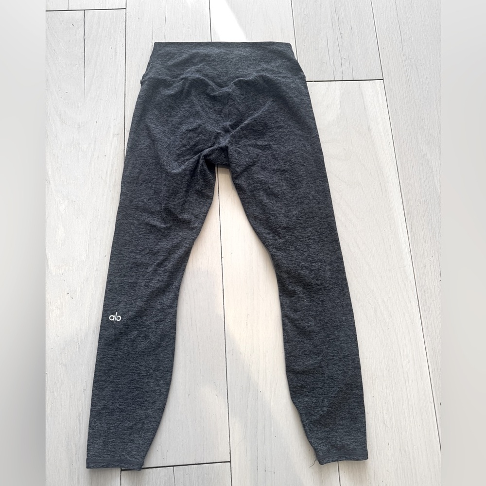 ALO Yoga Alosoft High-Waist 7/8 Highlight Legging - Dark Heather Grey (Size S)